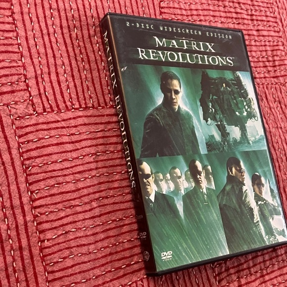 Warner Bros. Matrix Revolutions 2 disc widescreen set - Picture 12 of 16